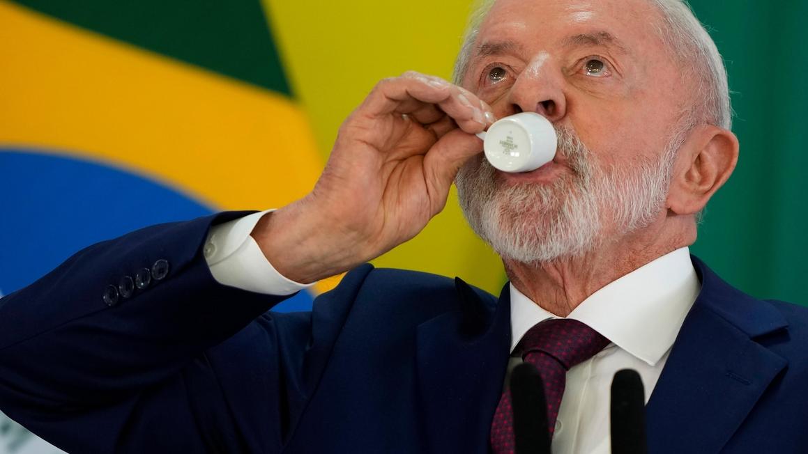Tổng thống Brazil phủ quyết dự luật giảm án cho Bolsonaro