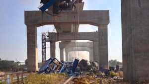 Tai nạn sập cần cẩu ở Thái Lan: Ít nhất 12 người thiệt mạng