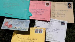 Phong trào viết thư tay trở lại: Kết nối và tạm xa màn hình