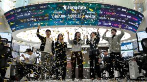 Cổ phiếu châu Á tăng vọt sau khi Tổng Thống Donald Trump xuống nước về Greenland 3 Cổ phiếu châu Á tăng vọt sau khi Tổng Thống Donald Trump xuống nước về Greenland