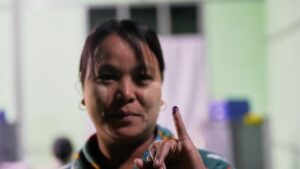 Myanmar Hoàn Thành Vòng Bầu Cử Cuối Cùng, Quân Đội Vẫn Nắm Quyền 17 Myanmar Hoàn Thành Vòng Bầu Cử Cuối Cùng, Quân Đội Vẫn Nắm Quyền