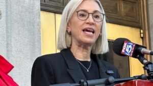 Ủy viên Hạt Fulton Tuyên bố Tranh cử Chức vụ Bộ trưởng Ngoại giao Georgia 27 Ủy viên Hạt Fulton Tuyên bố Tranh cử Chức vụ Bộ trưởng Ngoại giao Georgia