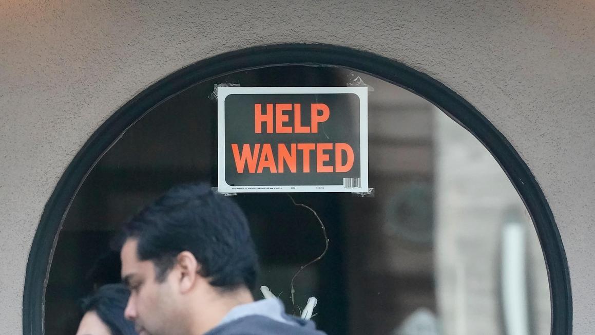 Số người Mỹ nộp đơn xin trợ cấp thất nghiệp tăng nhẹ vào cuối năm 2025 1