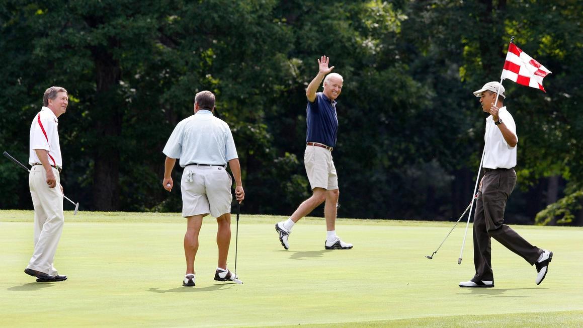 Tổng Thống Donald Trump muốn cải tạo sân golf của Tổng thống, nhưng chưa từng chơi ở đó 1