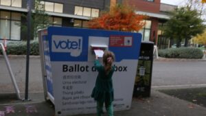 Thẩm phán chặn sắc lệnh bầu cử của Tổng Thống Donald Trump 32 Thẩm phán chặn sắc lệnh bầu cử của Tổng Thống Donald Trump