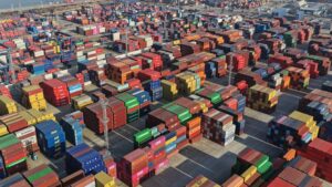 Xuất khẩu bùng nổ, Trung Quốc đạt thặng dư thương mại kỷ lục