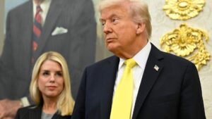 Bộ Tư Pháp tố cáo Thẩm phán lạm dụng quyền hạn 27 Bộ Tư Pháp tố cáo Thẩm phán lạm dụng quyền hạn