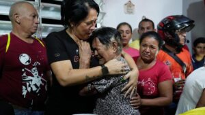 Hàng trăm người Venezuela tố thân nhân là ‘tù nhân chính trị’