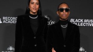 Pharrell Williams kêu gọi lòng trắc ẩn từ giới lãnh đạo Mỹ sau khi được vinh danh