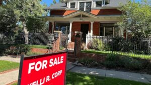 Lãi suất vay mua nhà dài hạn tại Mỹ tăng nhẹ, vẫn gần mức thấp nhất hơn 3 năm 6 Lãi suất vay mua nhà dài hạn tại Mỹ tăng nhẹ, vẫn gần mức thấp nhất hơn 3 năm