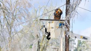 Không Khí Lạnh Tăng Cường, Nhiều Khu Vực Miền Nam Vẫn Trong Tình Trạng Mất Điện Do Bão Tuyết 23 Không Khí Lạnh Tăng Cường, Nhiều Khu Vực Miền Nam Vẫn Trong Tình Trạng Mất Điện Do Bão Tuyết