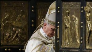 Đức Giáo Hoàng bế mạc Năm Thánh 2025, báo hiệu triều đại mới