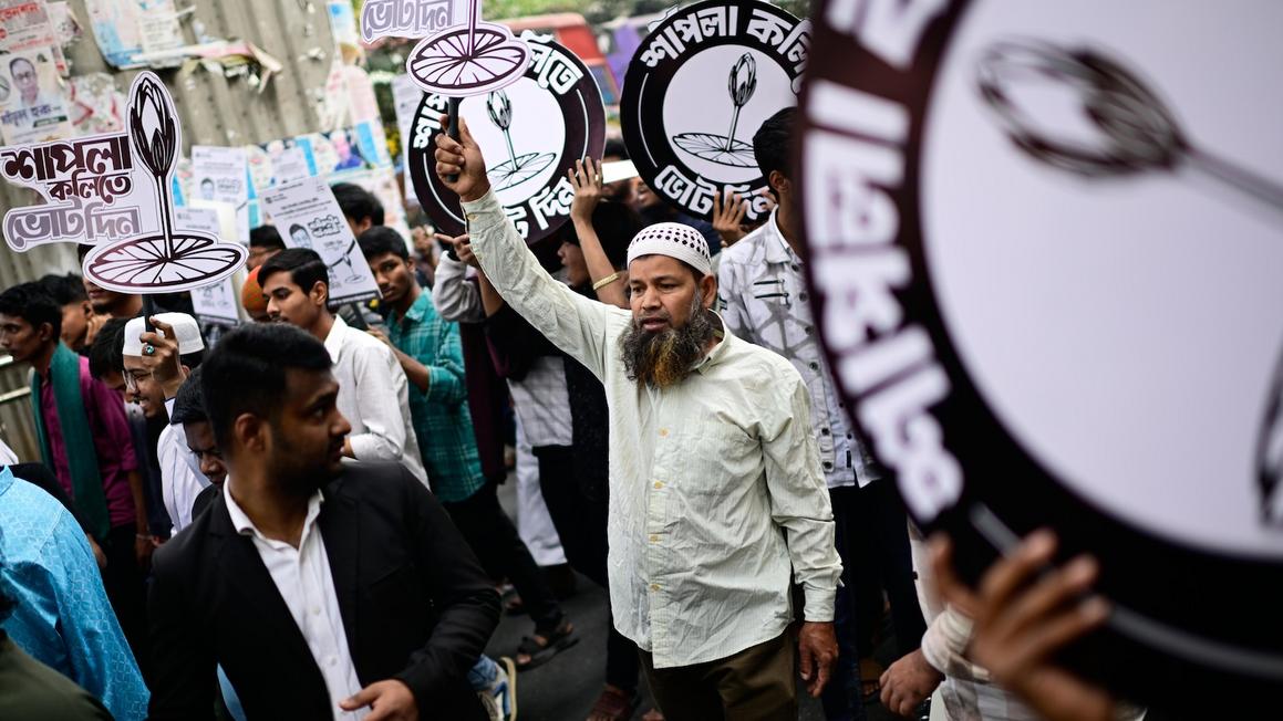Bangladesh tổ chức bầu cử sau biến động chính trị 1