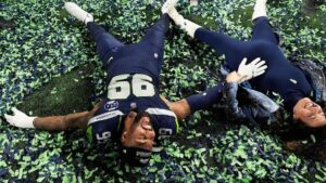 Tin đồn về thương vụ bán đội Seahawks rộ lên trước Super Bowl, di sản của Paul Allen phủ nhận 12 Tin đồn về thương vụ bán đội Seahawks rộ lên trước Super Bowl, di sản của Paul Allen phủ nhận