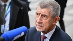 Thủ Tướng Cộng Hòa Czech đối diện bỏ phiếu bất tín nhiệm