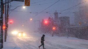 Bão Mùa Đông Lần Cuối Tấn Công Miền Đông Bắc Mỹ