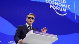 Macron kêu gọi EU xem xét ‘bazooka’ thương mại để đáp trả thuế quan từ Mỹ