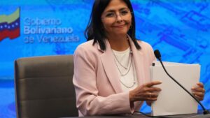 Bà Delcy Rodríguez dùng mưu thu phục Tổng Thống Donald Trump và vươn lên nắm quyền ở Venezuela