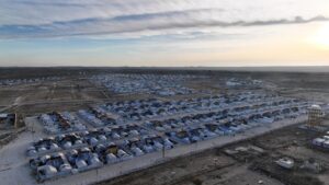 Nguồn cung cạn kiệt tại trại Al-Hol ở Syria khi giao tranh cản trở viện trợ