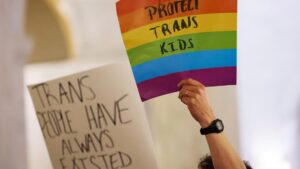 Vận động viên chuyển giới có thể bỏ lỡ mùa giải cuối tại Mỹ 32 Vận động viên chuyển giới có thể bỏ lỡ mùa giải cuối tại Mỹ