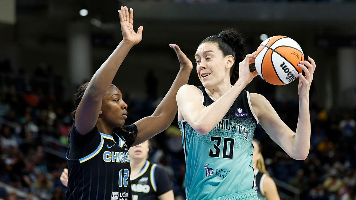 Ngôi sao WNBA Breanna Stewart kêu gọi 'xóa bỏ ICE' trước trận đấu 1 wnba liberty breanna stewart 012526 3