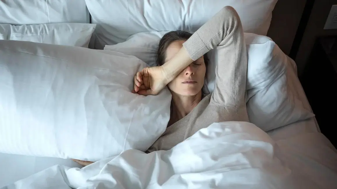 Thiếu ngủ có thể gây hại cho não và tuổi thọ, theo nghiên cứu