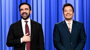 Jimmy Fallon Mời Thị Trưởng New York Lên Sân Khấu Đọc Câu Đùa Thời Tiết