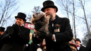 Phản ứng hai đảng về lời kêu gọi nghỉ hưu của PETA dành cho Punxsutawney Phil 27 Phản ứng hai đảng về lời kêu gọi nghỉ hưu của PETA dành cho Punxsutawney Phil
