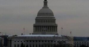 Hạ viện bỏ phiếu chấm dứt đóng cửa chính phủ một phần