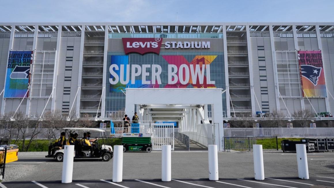 18535928 020326 kgo ap super bowl levis stadium img