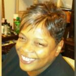 Gia đình cáo buộc người phụ nữ 67 tuổi tử vong sau khi trượt ngã trên lối đi đóng băng bên ngoài căn hộ 10 Gia đình cáo buộc người phụ nữ 67 tuổi tử vong sau khi trượt ngã trên lối đi đóng băng bên ngoài căn hộ