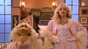 ‘The Muppet Show’ trở lại với những cuộc phiêu lưu mới, có Sabrina Carpenter
