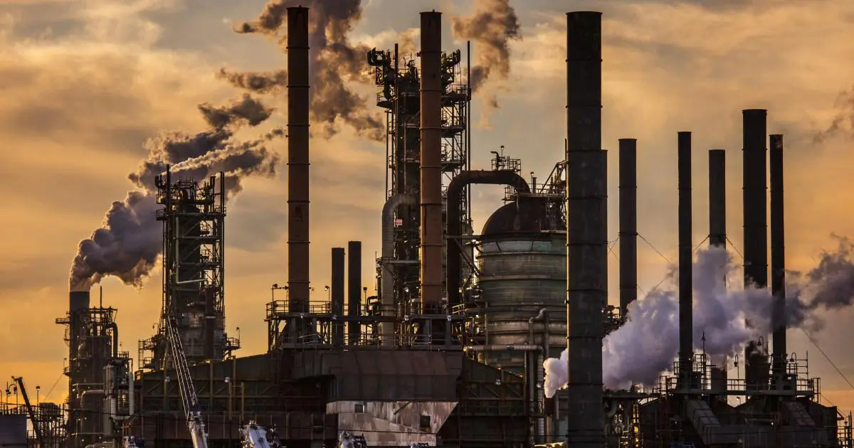 Tòa Bạch Ốc Hãm Phanh Thỏa Thuận Thương Mại Với Châu Âu Sau Khi Tổng Thống Donald Trump Đe Dọa Thuế Quan Toàn Cầu 15%