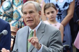 Thống Đốc Texas Yêu Cầu Hồ Sơ Từ Cy-Fair ISD Sau Bất Đồng Về Đại Hội Thể Thao Hồi Giáo