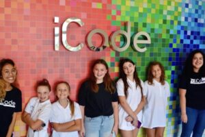 iCode School Bee Cave cung cấp giáo dục STEM cho học sinh từ mầm non đến lớp 12