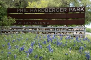 Công viên Phil Hardberger: Thiên nhiên, vui chơi và sáng tạo rộng 330 mẫu Anh tại trung tâm San Antonio