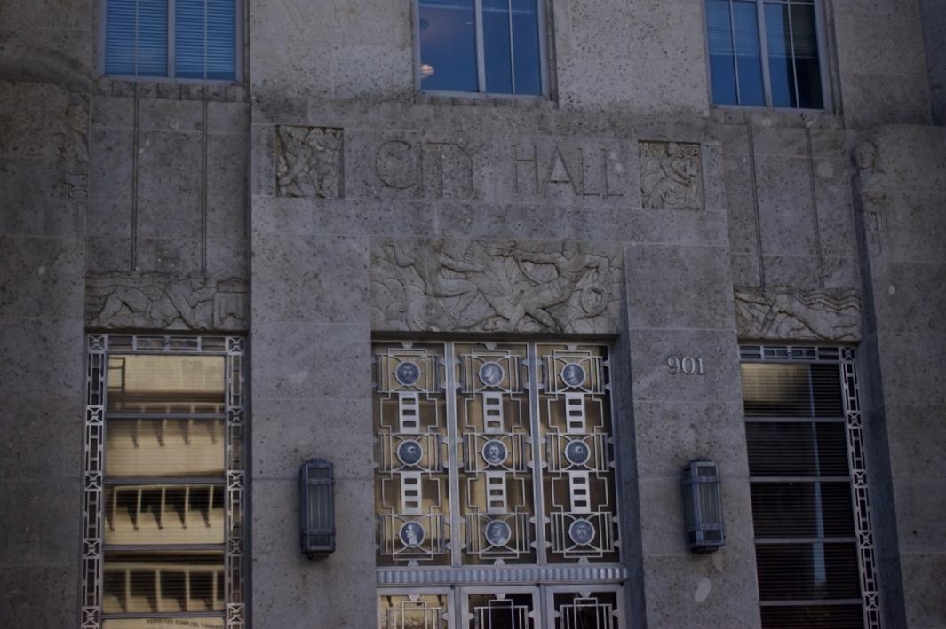 Báo cáo của Kiểm soát viên Houston cho thấy chi tiêu vượt ngân sách cho làm thêm giờ của nhân viên 1 407955