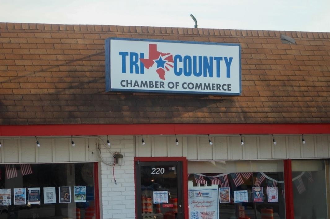 Giới chức Phòng Thương mại Texas Tri-County kỷ niệm khai trương trụ sở mới 1 408014