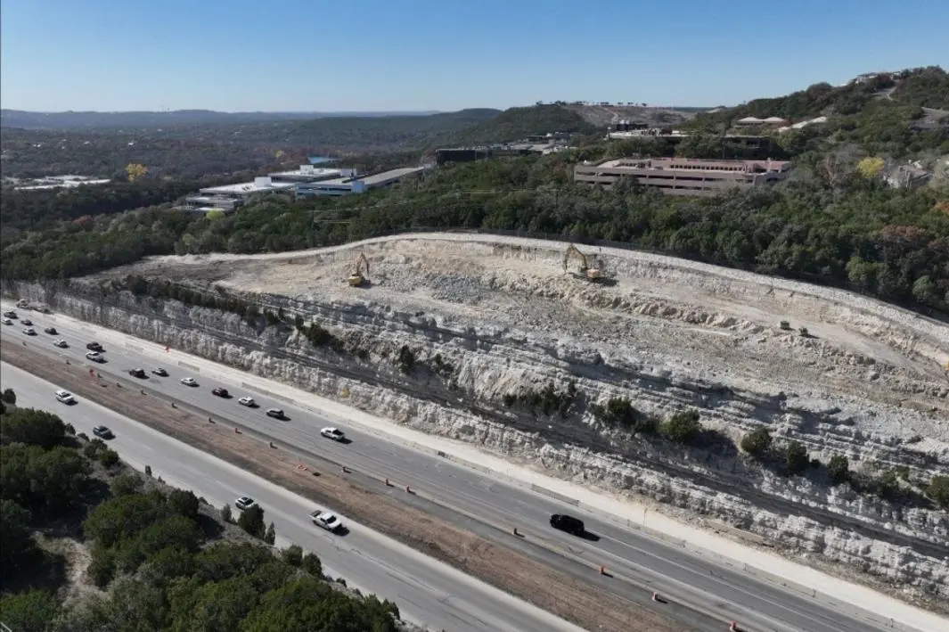 Cập nhật giao thông tại Xa lộ 71 và Vành đai 360 khu vực Lake Travis, Westlake