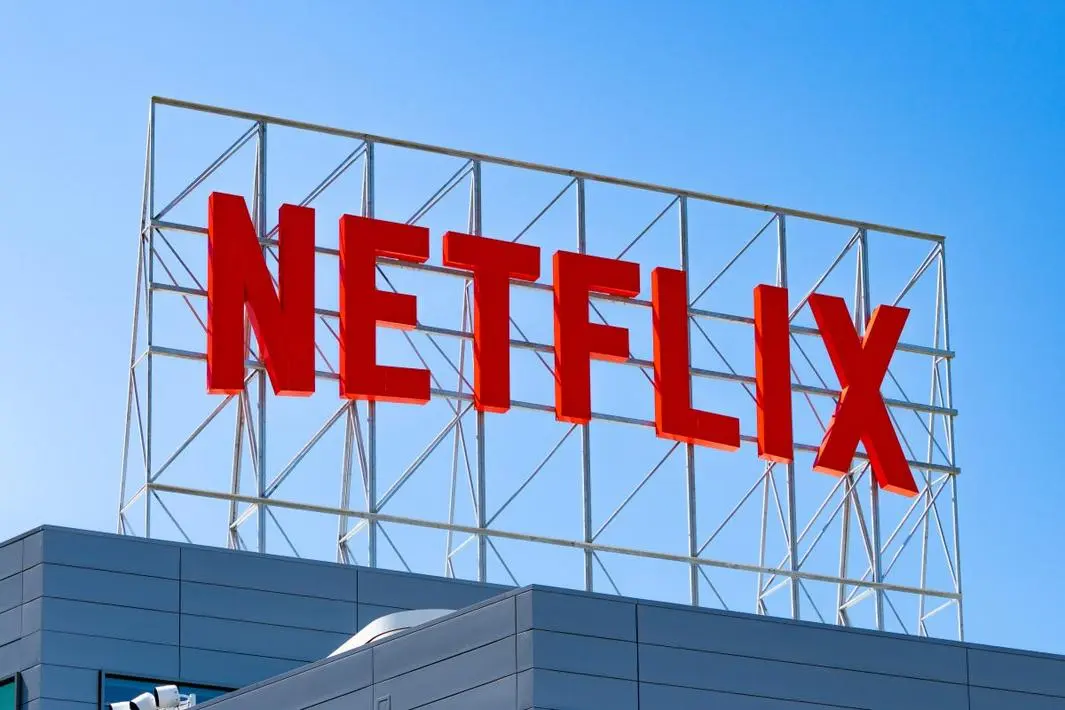 Vì sao Netflix rút lui khỏi thỏa thuận mua lại Warner Bros.?