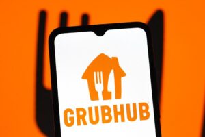 Grubhub giảm phí giao hàng và dịch vụ cho đơn hàng trên 50 đô la