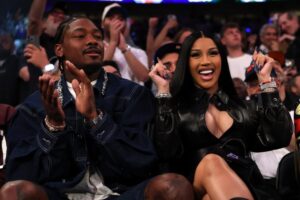 Stefon Diggs hé lộ ý định cầu hôn Cardi B sau Super Bowl