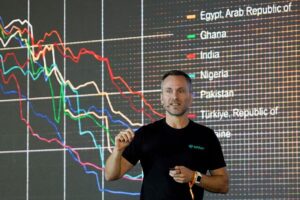 Vì sao CEO Tether đang xuất hiện khắp nơi hiện nay?