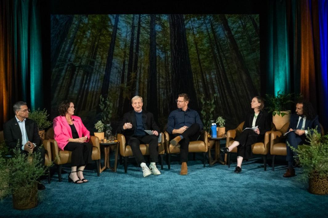 LDN L GOV ENVIRO 0131 03 SR 1