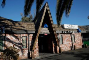 Các quán bar thể thao ở Vùng Vịnh xem Super Bowl LX 9 Các quán bar thể thao ở Vùng Vịnh xem Super Bowl LX