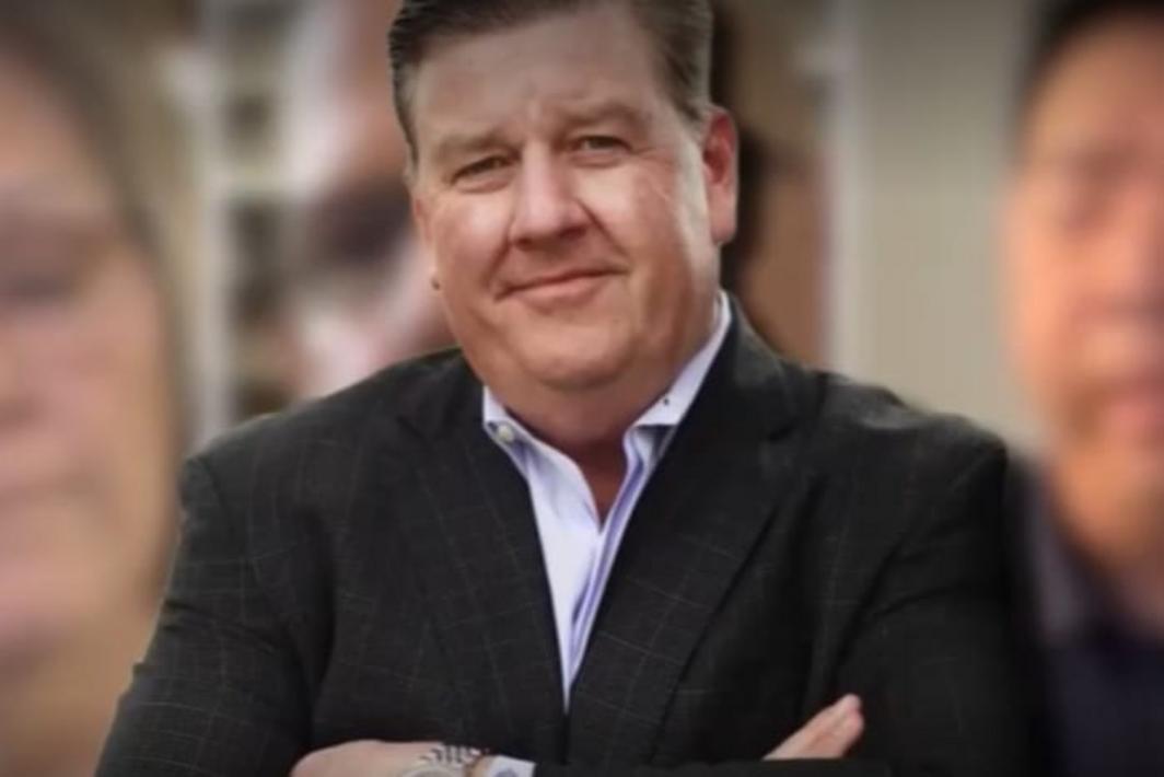 Cựu luật sư ở Houston bị bắt tại Las Vegas vì nợ cờ bạc gần 100.000 đô la 1 RTFGXLYBQRB33I5C6KM4NHUKIY