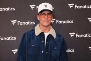 Tom Brady và Alix Earle cùng rời tiệc Super Bowl sau khi nhảy múa thân mật