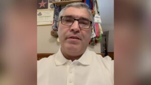 ICE trả tự do cho nhà khoa học bị bắt nhầm cửa biên giới Canada