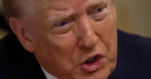 Tổng Thống Trump phản hồi chỉ trích của Joe Rogan về ICE