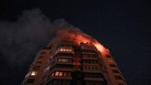 Nga Tấn Công Năng Lượng Ukraine Bằng Hàng Trăm Máy Bay Không Người Lái, Tên Lửa